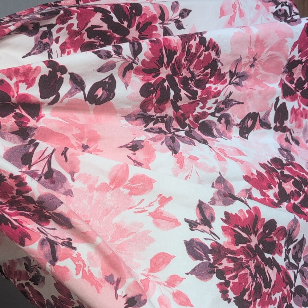 WHBM Floral Dress 8 - Picture 5 of 14